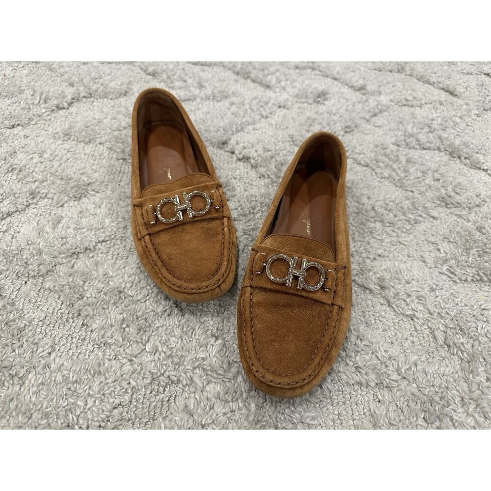 Salvatore Ferragamo Gancini Buckle Suede Loafers Tan Brown Sz 7.5 USED